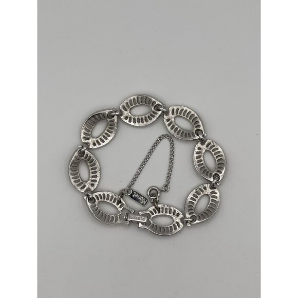 Monet Vintage Link Bracelet 7" Signed Clasp. Hang Tag Silver Tone - Picture 5 of 8